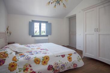 Podere La Contessa B&b