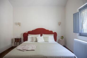 Podere La Contessa B&b