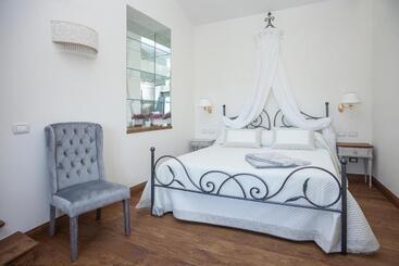 Podere La Contessa B&b