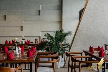 Joy Trip Hotel & Spa Nha Trang