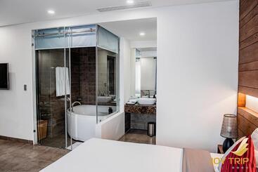 Joy Trip Hotel & Spa Nha Trang