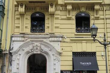 هتل Tayko Bilbao