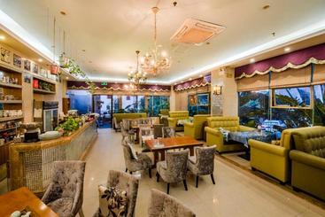 هتل Wenchang Meilin Holiday
