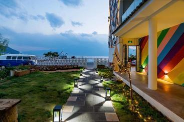 پانسیون Dali Erhai Baishe Seaview Inn
