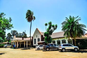 Wagon Wheel Hotel Eldoret