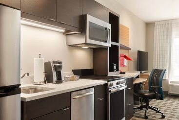 هتل Towneplace Suites By Marriott Dubuque Downtown