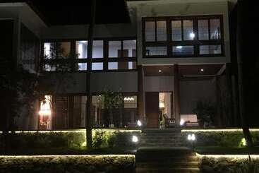 هتل Villa Blu