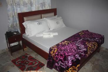 Jakicha Motel