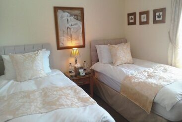 پانسیون South Lodge Guest House