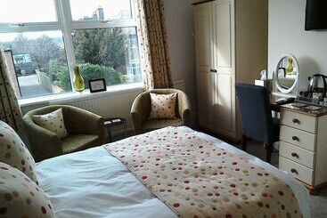 پانسیون South Lodge Guest House