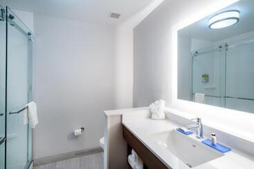 هتل Holiday Inn Express & Suites Atlanta Airport Ne   Hapeville, An Ihg