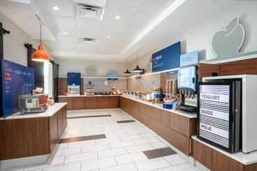 هتل Holiday Inn Express & Suites Atlanta Airport Ne   Hapeville, An Ihg