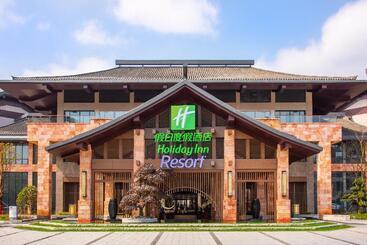 هتل Holiday Inn Resort Yichun Mingyue Mountain, An Ihg