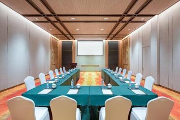 هتل Holiday Inn Resort Yichun Mingyue Mountain, An Ihg