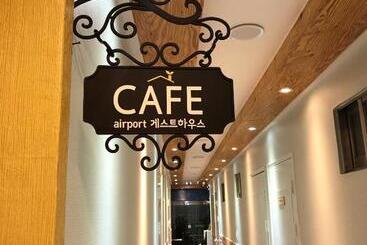 پانسیون Airport Guesthouse
