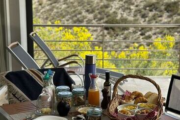 استراحتگاه El Carmelo Mountain Lodge