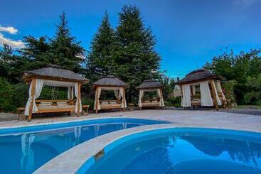 استراحتگاه El Carmelo Mountain Lodge