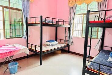 پانسیون Wan Ning Xiao Gang Guest House