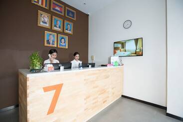 هتل 7 Days Premium