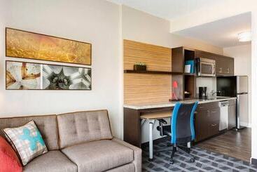 هتل Towneplace Suites By Marriott Kingsville