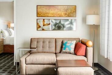 هتل Towneplace Suites By Marriott Kingsville