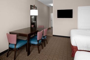هتل Towneplace Suites By Marriott Kingsville
