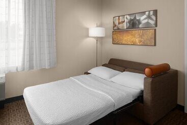 هتل Towneplace Suites By Marriott Kingsville