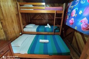هاستل Hostal El Eden De Mindo