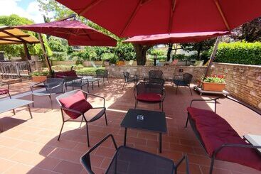 هتل Locanda Giustini