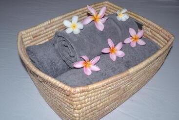 هتل Papaya Guest House Nungwi