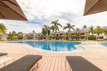 استراحتگاه North Zen Villas