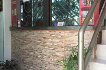 هاستل Suites El Parque