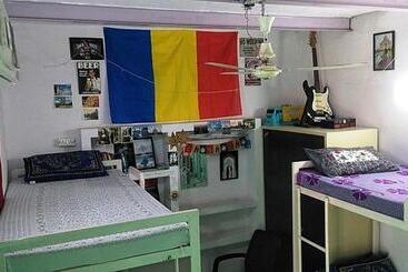 هاستل Zigzag Homestay