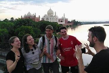 هاستل Zigzag Homestay