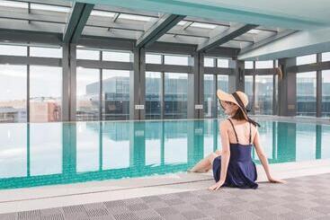 هتل Hyatt Place Shanghai Hongqiao Cbd