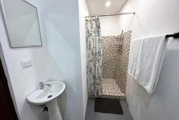 هتل Surf Ranch Tamarindo