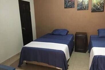 پانسیون Hostal Tía Mema