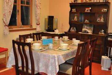 Bridgehill Cottage Bed & Breakfast