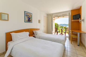 هتل Village Vacances Azureva Hendaye