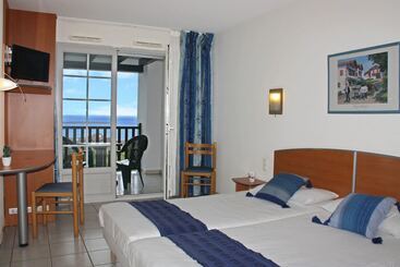 هتل Village Vacances Azureva Hendaye
