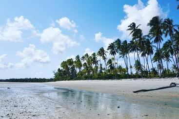 هتل Juani Beach Bungalows