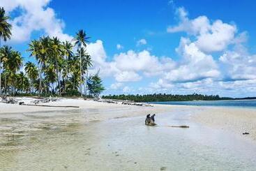 هتل Juani Beach Bungalows