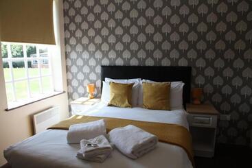 هتل The Kingstanding Inn