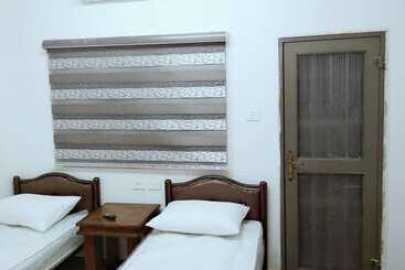 پانسیون Aman Hostel