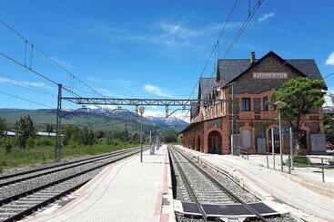 پانسیون Hostal Fonda Prat