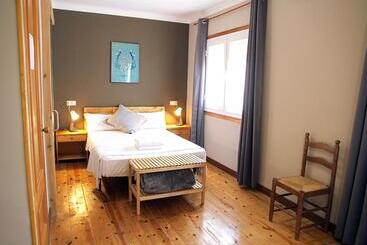 پانسیون Hostal Fonda Prat