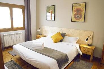 پانسیون Hostal Fonda Prat