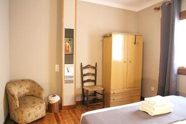 پانسیون Hostal Fonda Prat