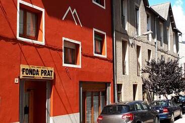 پانسیون Hostal Fonda Prat