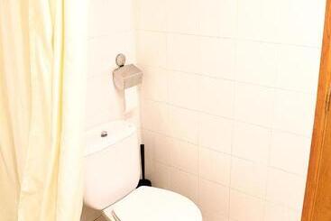 پانسیون Hostal Fonda Prat